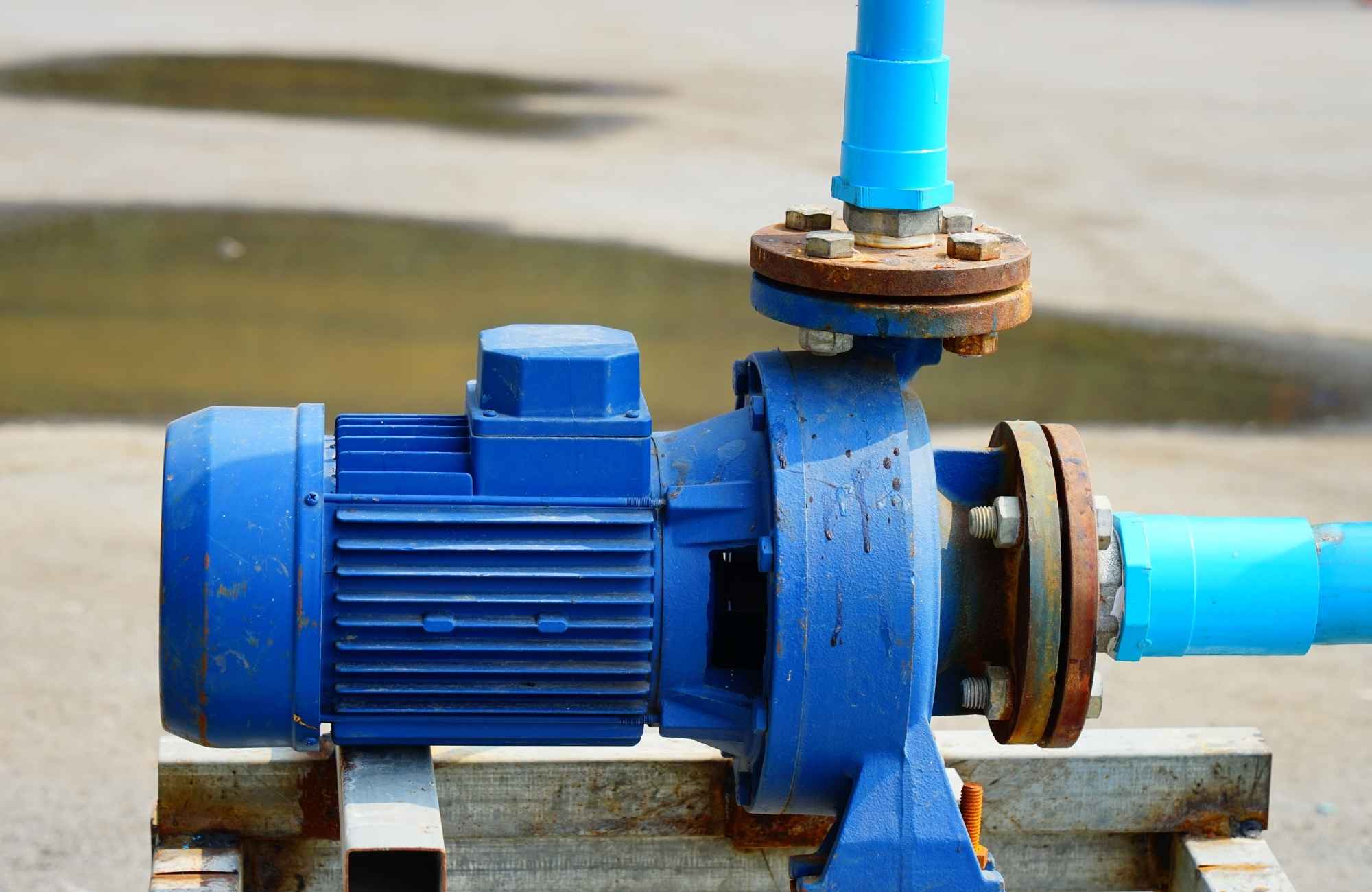 how long does a well pump last