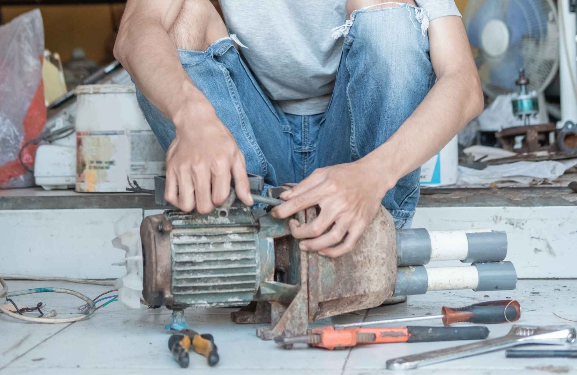how to repair well water pump